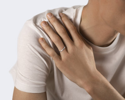 wedding-ring-demi-jonc-18ct-white-gold-1g-bijoux-pour-homme